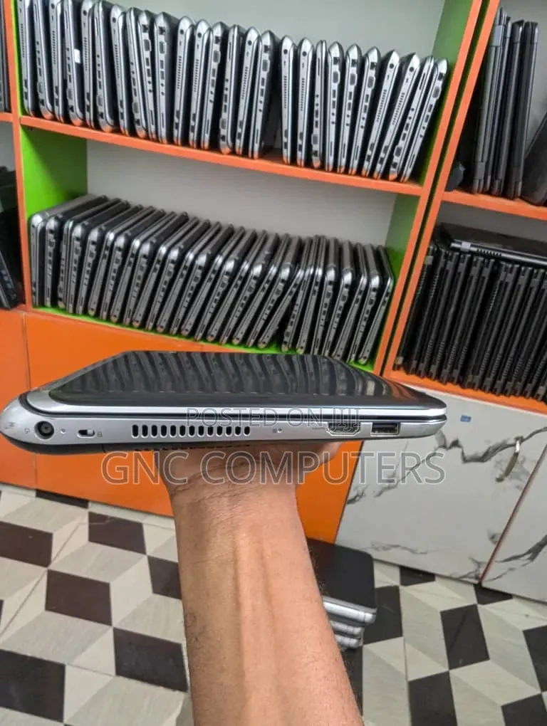 Laptop HP 3125 8GB AMD SSD 128GB