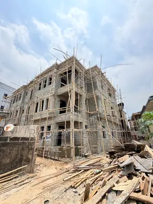 3bdrm Apartment in Opebi for sale