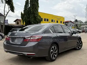 Honda Accord Sport 4dr Sedan FWD (2.4L 4cyl 2A) 2016 Gray