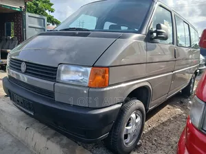 Volkswagen Transporter 2005 Grey