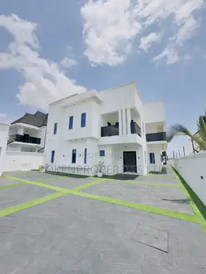 5bdrm Duplex in Oluyole Estate for sale