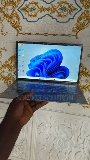 Laptop Asus ZenBook UX430UA 8GB Intel Core i5 SSD 256GB