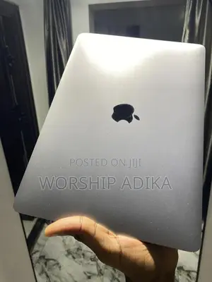 Laptop Apple MacBook Pro 16GB Intel Core i7 SSD 512GB