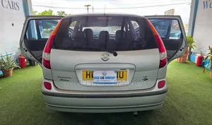 Nissan Almera Tino 2004 Silver