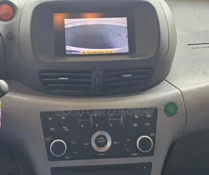 Nissan Almera Tino 2004 Silver