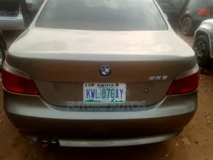 BMW 325i 2006 Gray