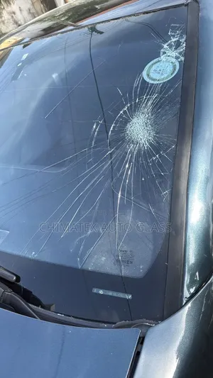Lexus Gs350 2014 Windscreen Glass Available at Chimatex