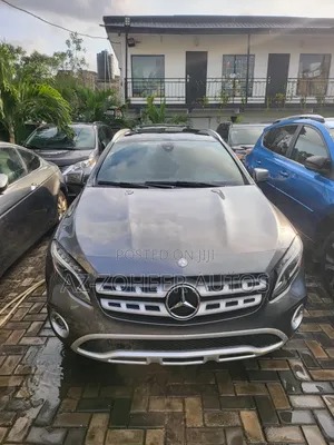Mercedes-Benz GLA 250 2016 Gray