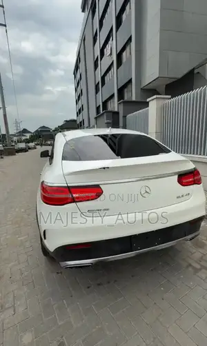 Mercedes-Benz GLE-Class AMG GLE 43 4MATIC 2017 White