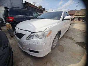 Toyota Camry SE 4dr Sedan (2.4L 4cyl 5A) 2007 White