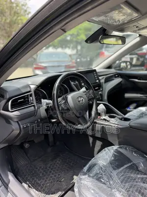 Toyota Camry SE 2021 Black
