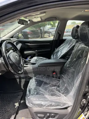 Toyota Camry SE 2021 Black