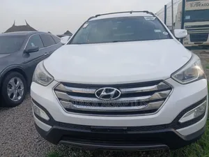Hyundai Santa Fe 2013 White
