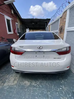 Lexus ES 2016 White