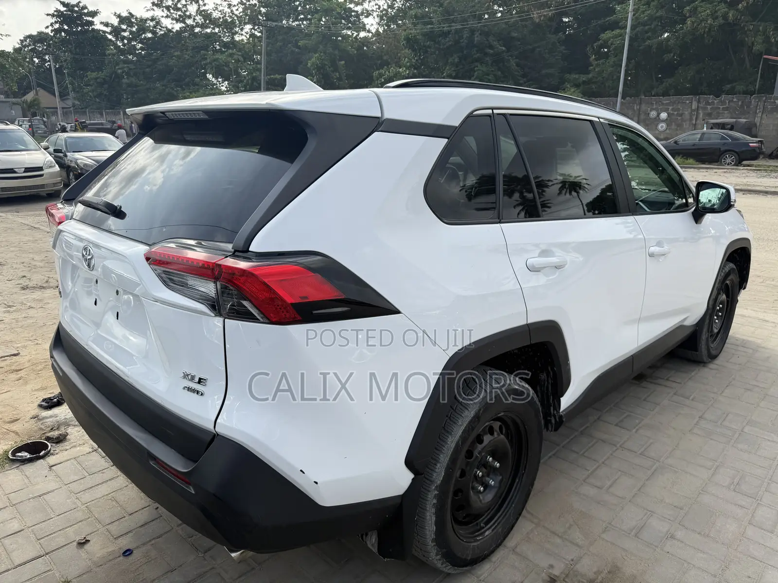 Toyota RAV4 2022 White