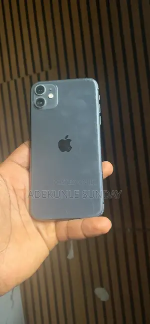 Apple iPhone 11 64 GB Black