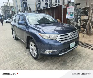 Toyota Highlander Limited 2012 Blue