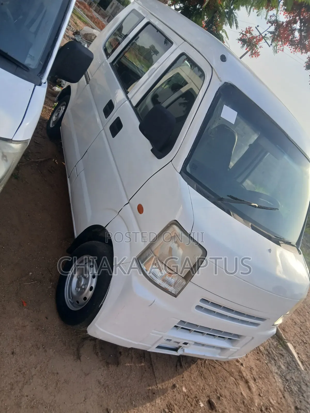 Suzuki Every 2012 White