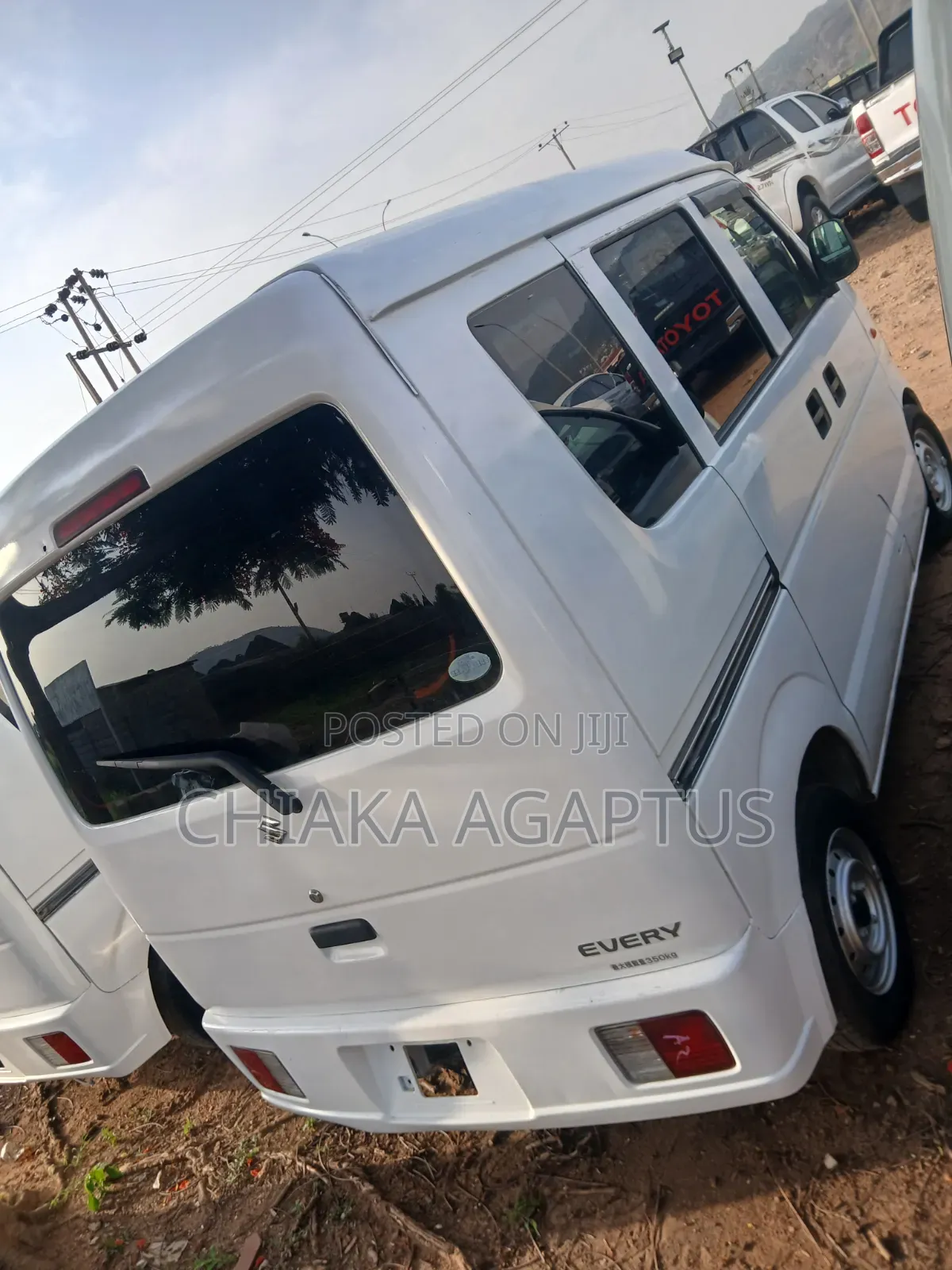 Suzuki Every 2012 White