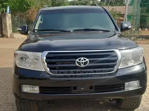 Toyota Land Cruiser 4.5 V8 VXR 2010 Black
