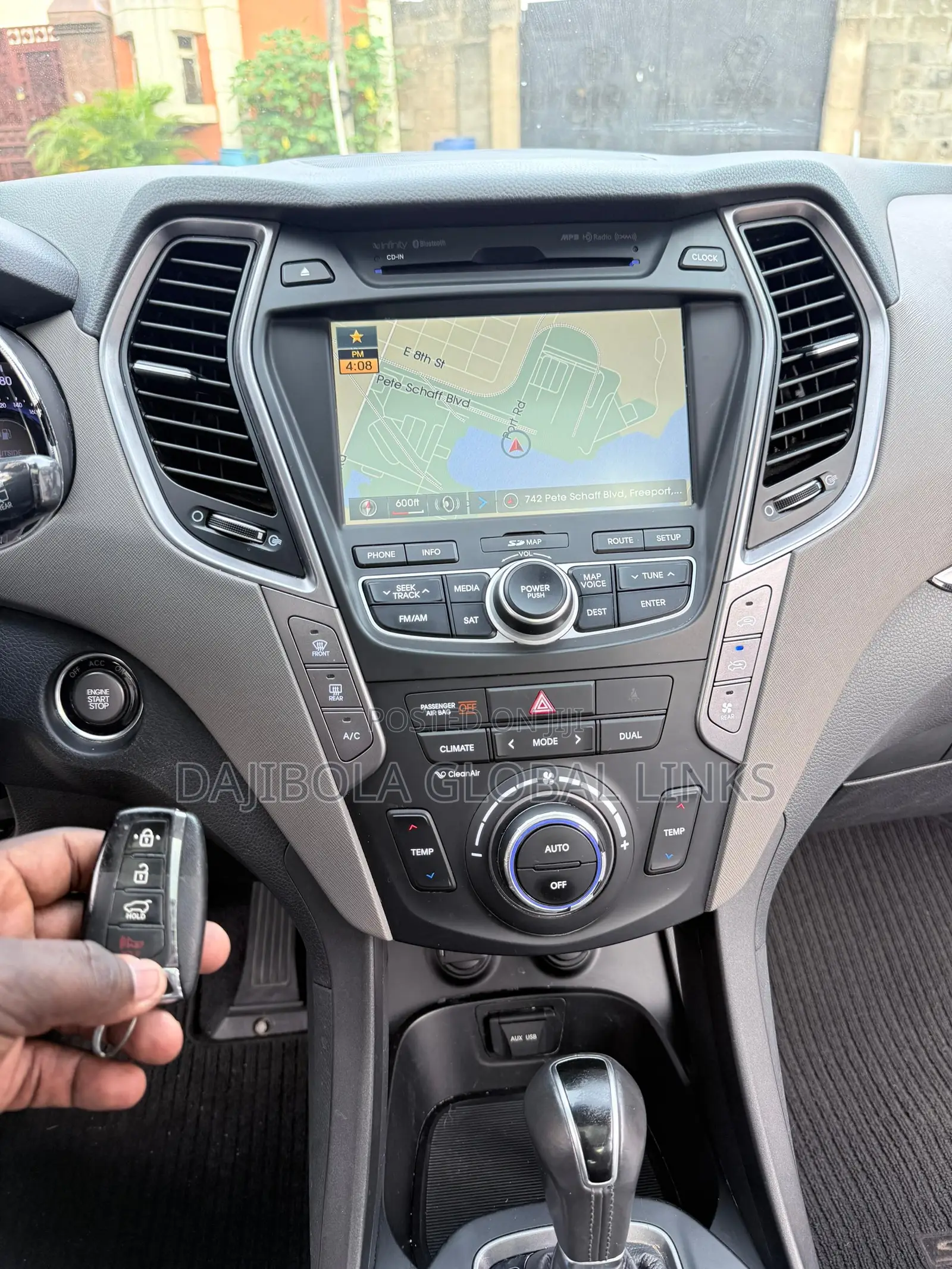 Hyundai Santa Fe 2013 Silver