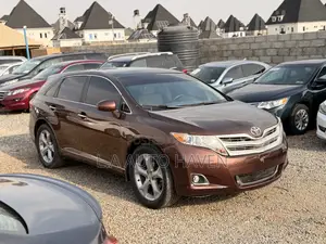 Toyota Venza V6 AWD 2012 Brown