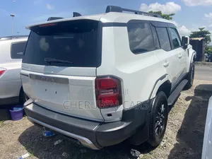 Toyota Land Cruiser 2024 White