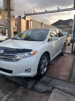 Toyota Venza AWD 2010 White
