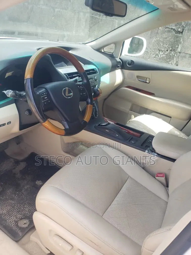 Lexus RX 2011 White