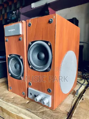 Microlab 2.1 Wooden Speaker Set | Lagos | Uk-Used, Tested 100%