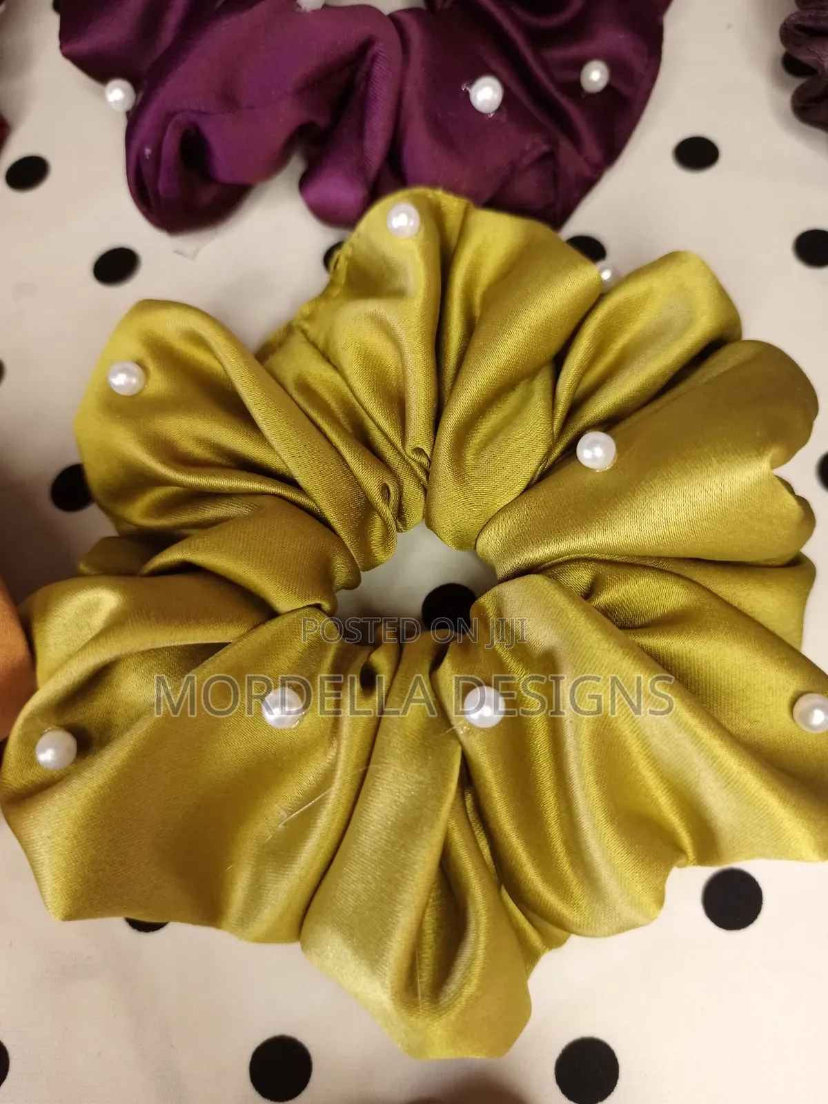 Hair Scrunchie With Bow