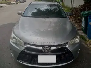 Toyota Camry LE 4dr Sedan (2.5L 4cyl 6A) 2017 Gray