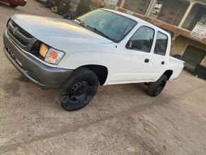 Toyota Hilux 2008 White