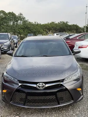 Toyota Camry XSE 4dr Sedan (2.5l 4cyl 6A) 2016 Silver