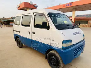 Suzuki Every 2010 White
