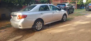 Toyota Corolla LE 4dr Sedan (1.8L 4cyl 4A) 2010 Silver