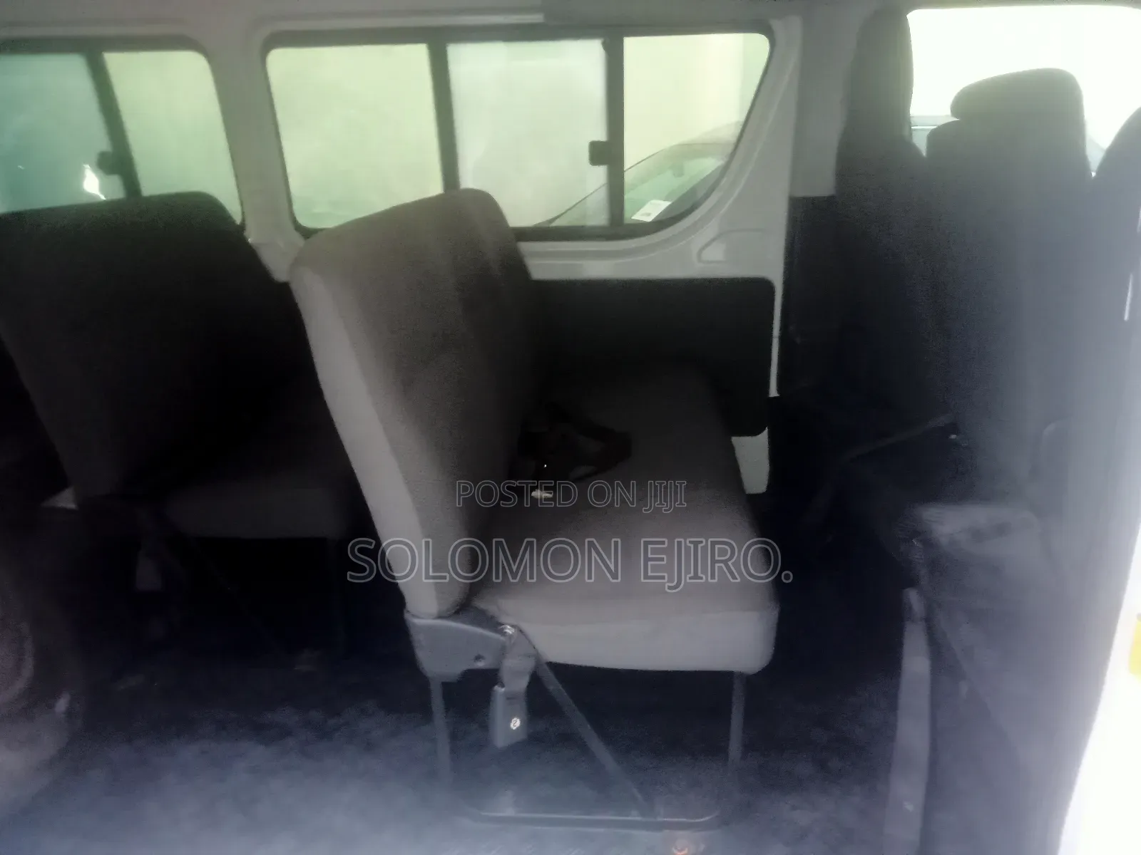Toyota HiAce 2013 White