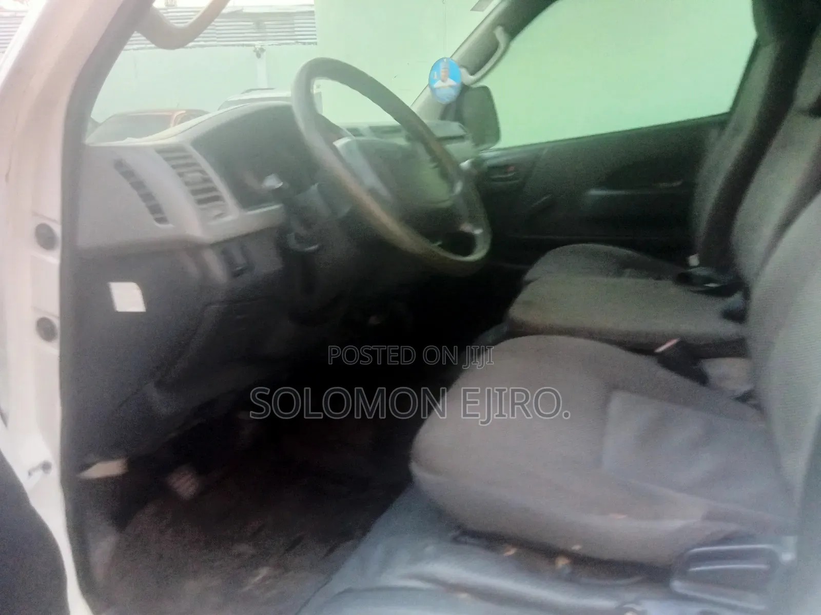 Toyota HiAce 2013 White