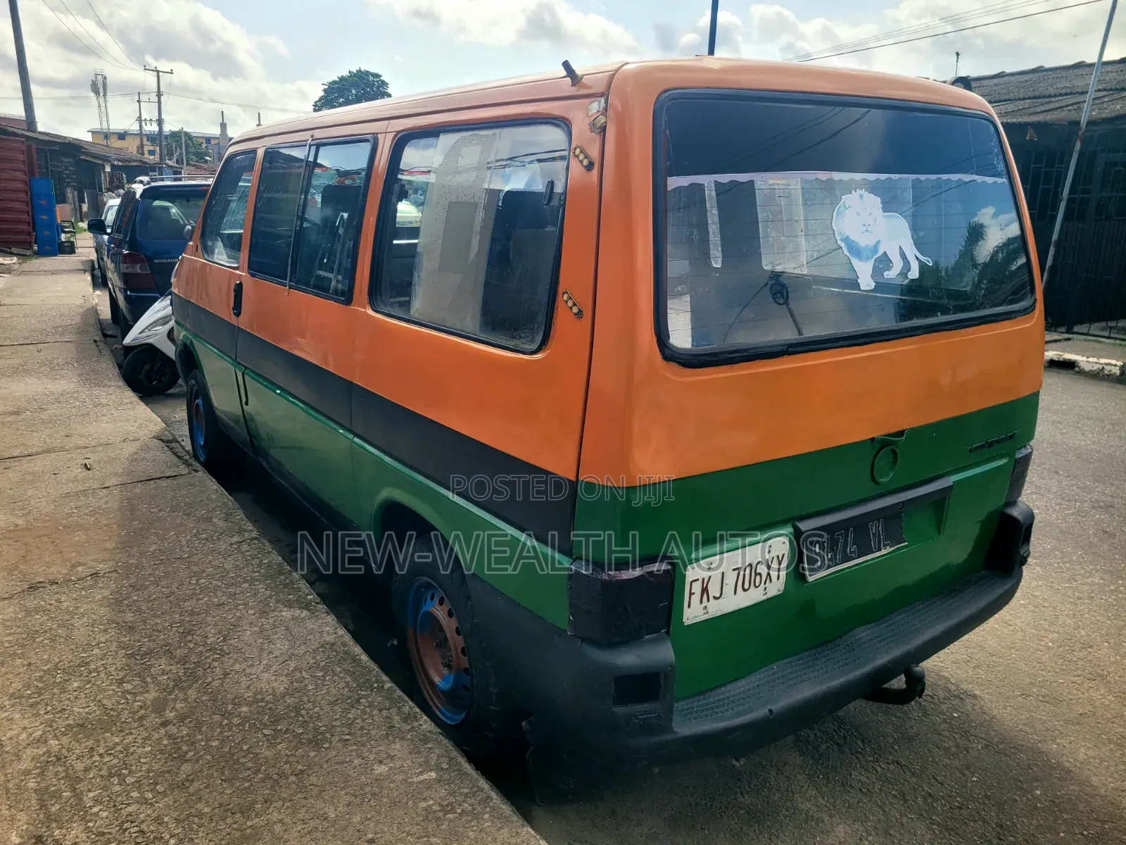 Volkswagen Transporter 2004 Orange