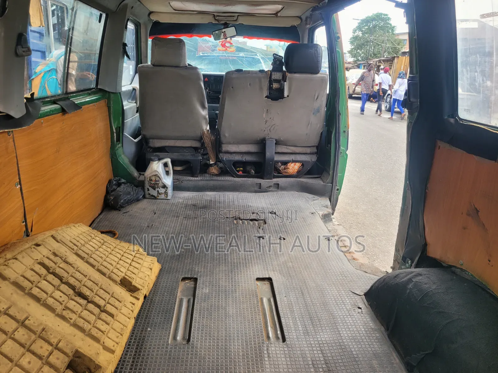 Volkswagen Transporter 2004 Orange
