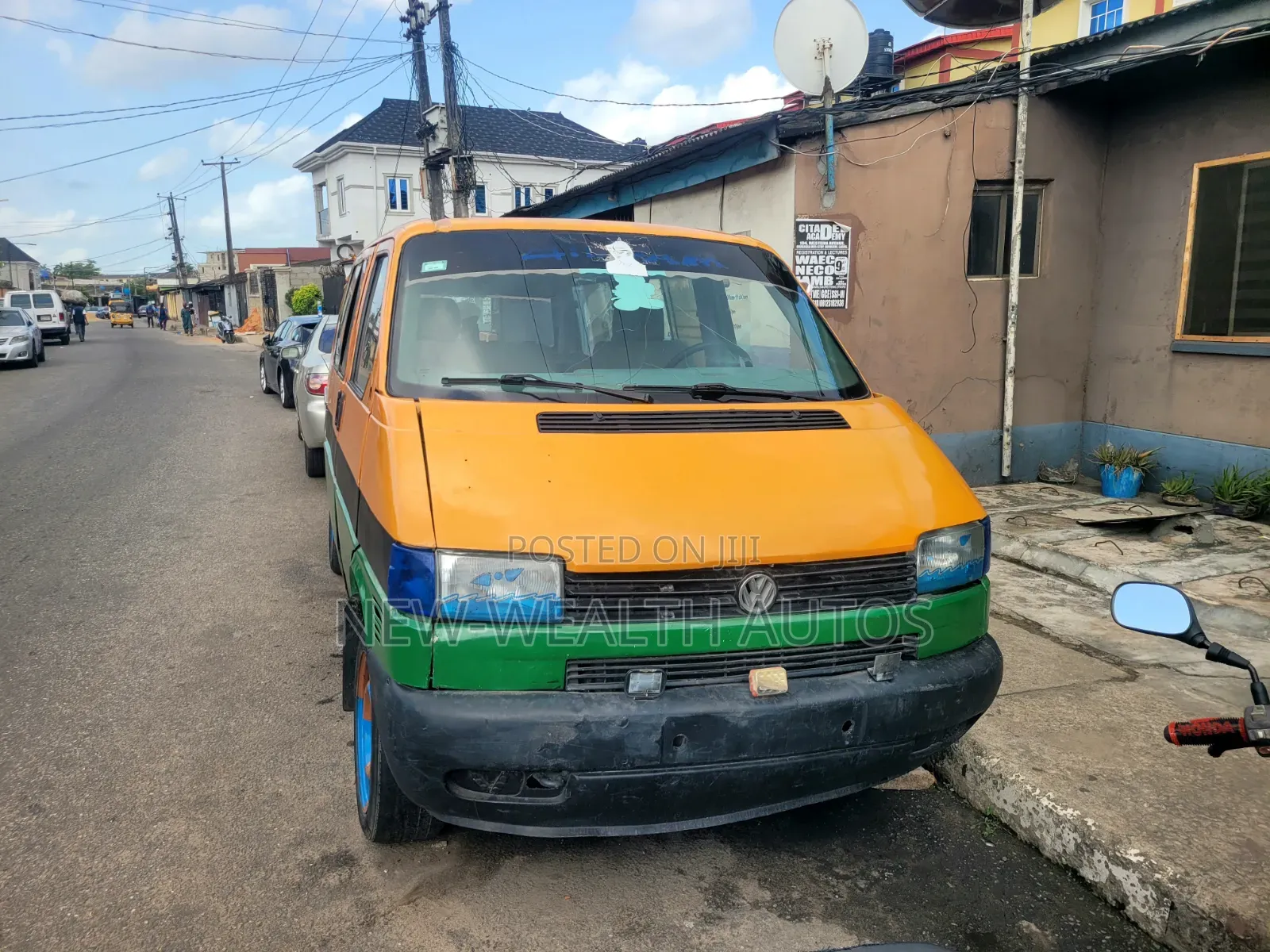 Volkswagen Transporter 2004 Orange