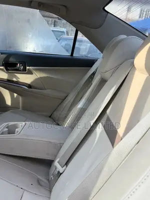 Toyota Camry XLE 4dr Sedan (2.5L 4cyl 6A) 2013 Burgundy