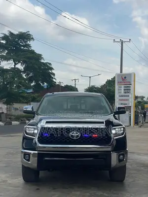 Toyota Tundra 2012 Black