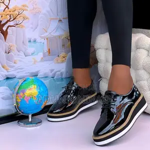 Trendy Brougues Shoes