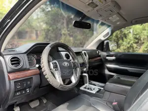 Toyota Tundra SR 5.7L V8 4x4 Double Cab 6.6 ft. box 145.7 in. WB 2018
