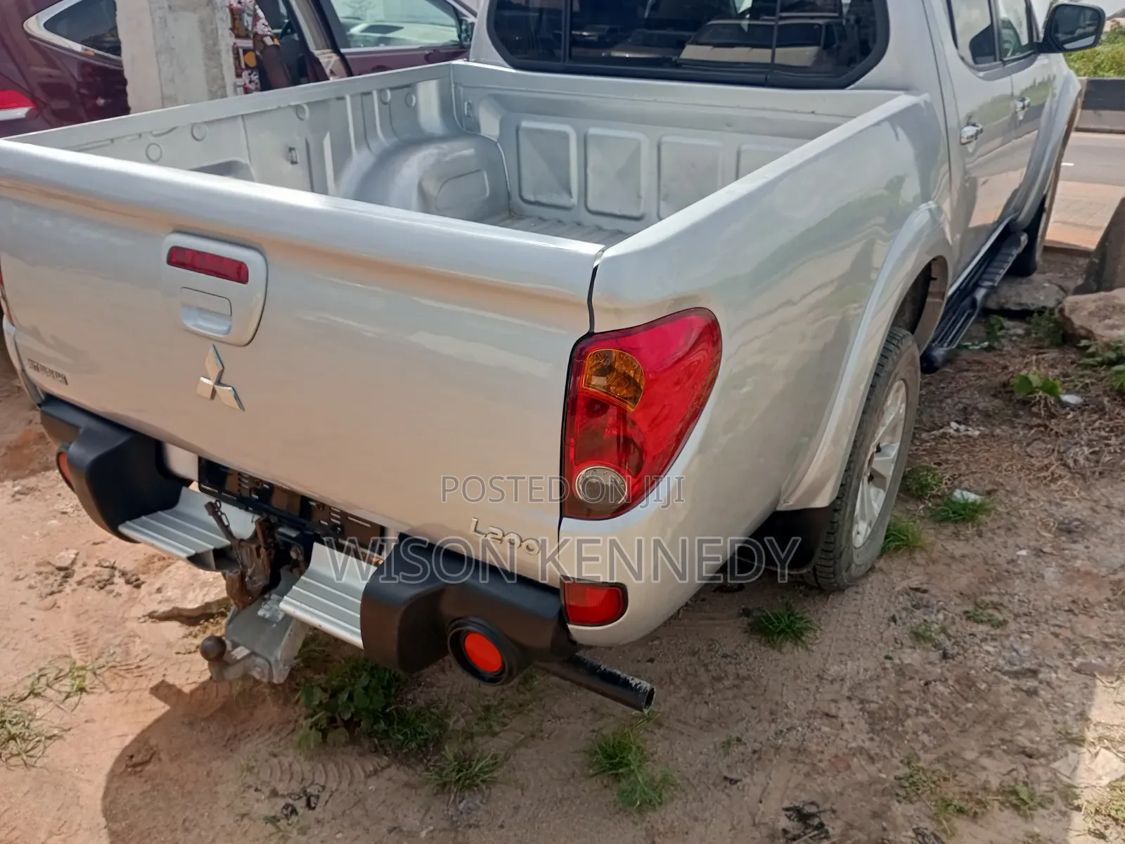 Mitsubishi L200 2010 White