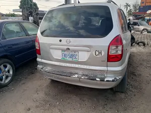 Opel Vivaro 2005 Silver
