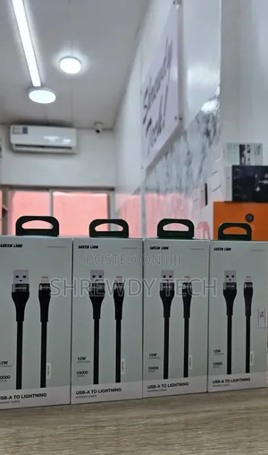 Apple iPhone Lightning Cable