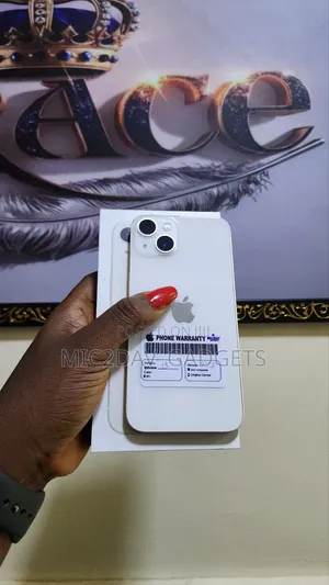 Apple iPhone 13 256 GB White
