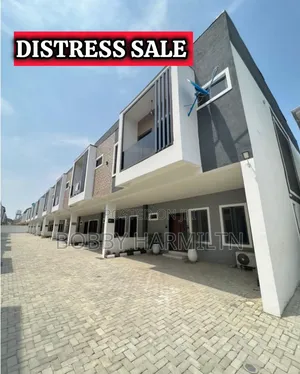 4bdrm Townhouse/Terrace in Ikota for sale